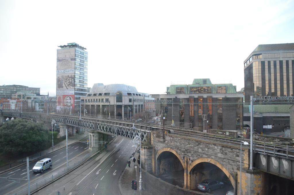 Paddy'S Palace Dublin Hostel ภายนอก รูปภาพ