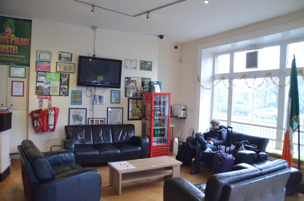 Paddy'S Palace Dublin Hostel ภายนอก รูปภาพ